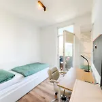 Pakito Zentrum - 3 - Balkon - Lage - Parkplatz アパート